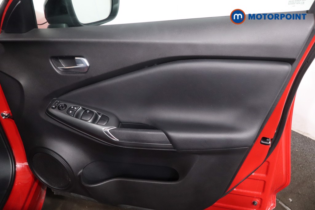 Nissan Juke Acenta Premium Manual Petrol SUV - Stock Number (1621214) - 21st supplementary image