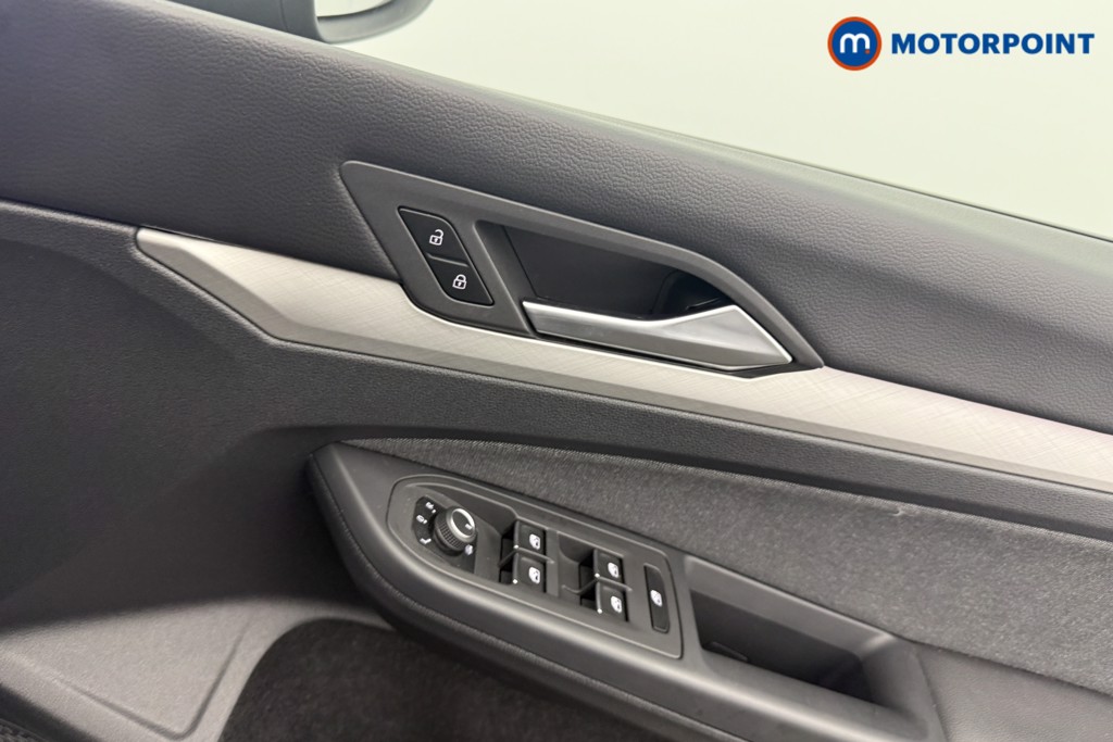 Volkswagen Golf Life Manual Petrol Hatchback - Stock Number (1621353) - 9th supplementary image