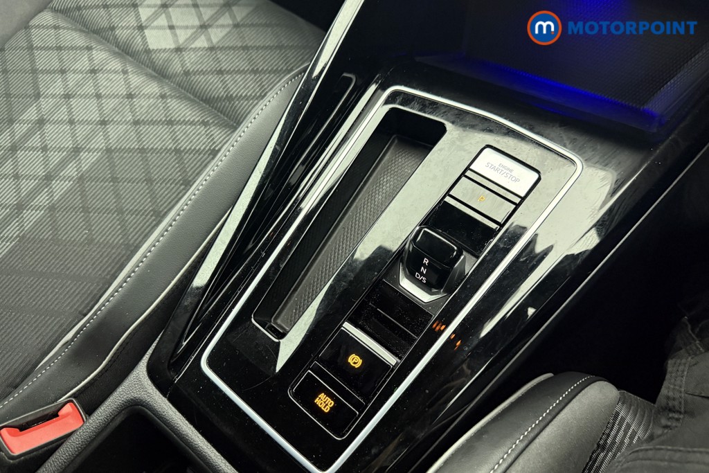 Volkswagen Golf R-Line Automatic Petrol Hatchback - Stock Number (1621713) - 5th supplementary image