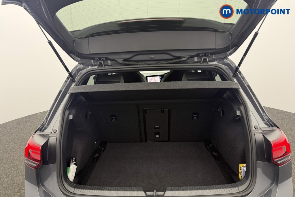 Volkswagen Golf R-Line Automatic Petrol Hatchback - Stock Number (1621713) - 13th supplementary image