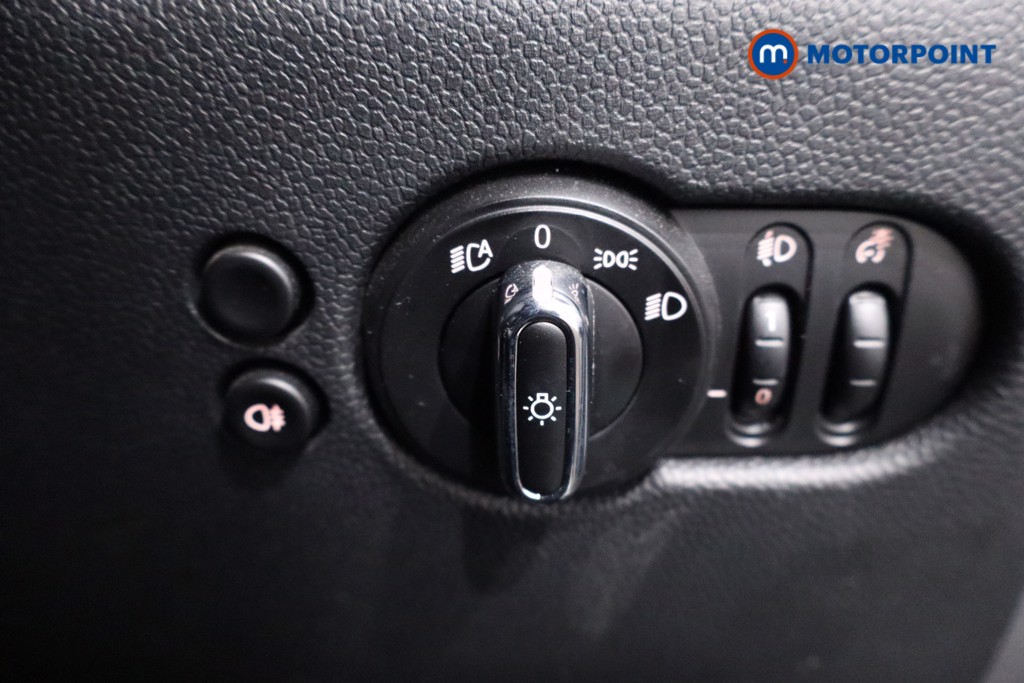 Mini Hatchback Cooper Classic Automatic Petrol Hatchback - Stock Number (1621734) - 17th supplementary image