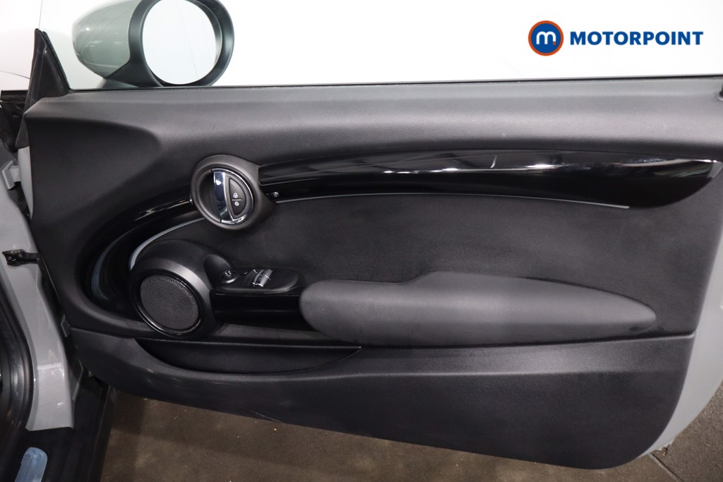 Mini Hatchback Cooper Classic Automatic Petrol Hatchback - Stock Number (1621734) - 24th supplementary image