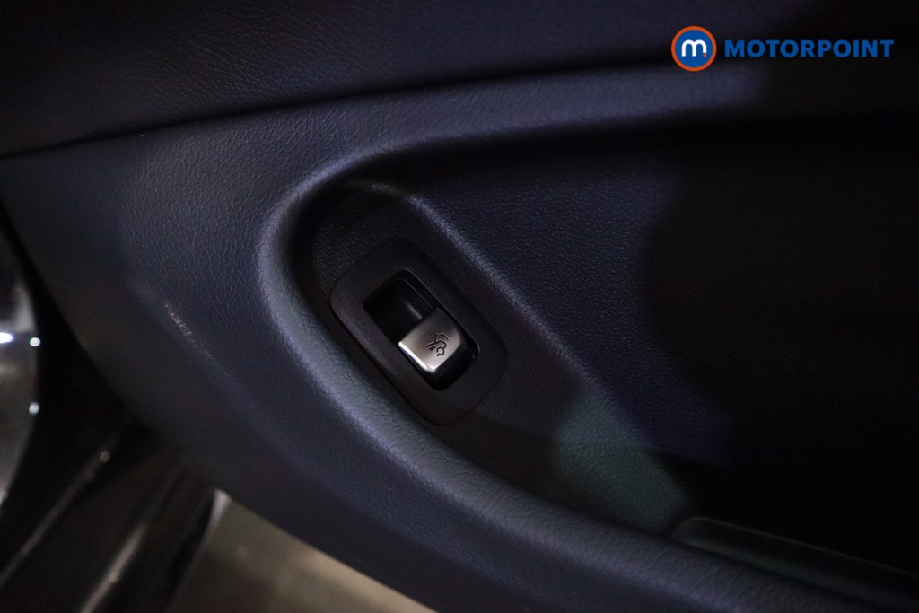 Mercedes-Benz C Class Amg Line Edition Automatic Petrol Coupe - Stock Number (1621832) - 5th supplementary image