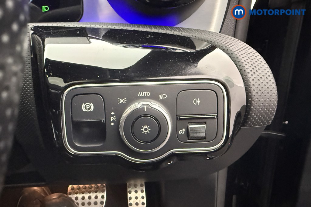 Mercedes-Benz CLA Amg Line Automatic Petrol Estate - Stock Number (1622432) - 9th supplementary image