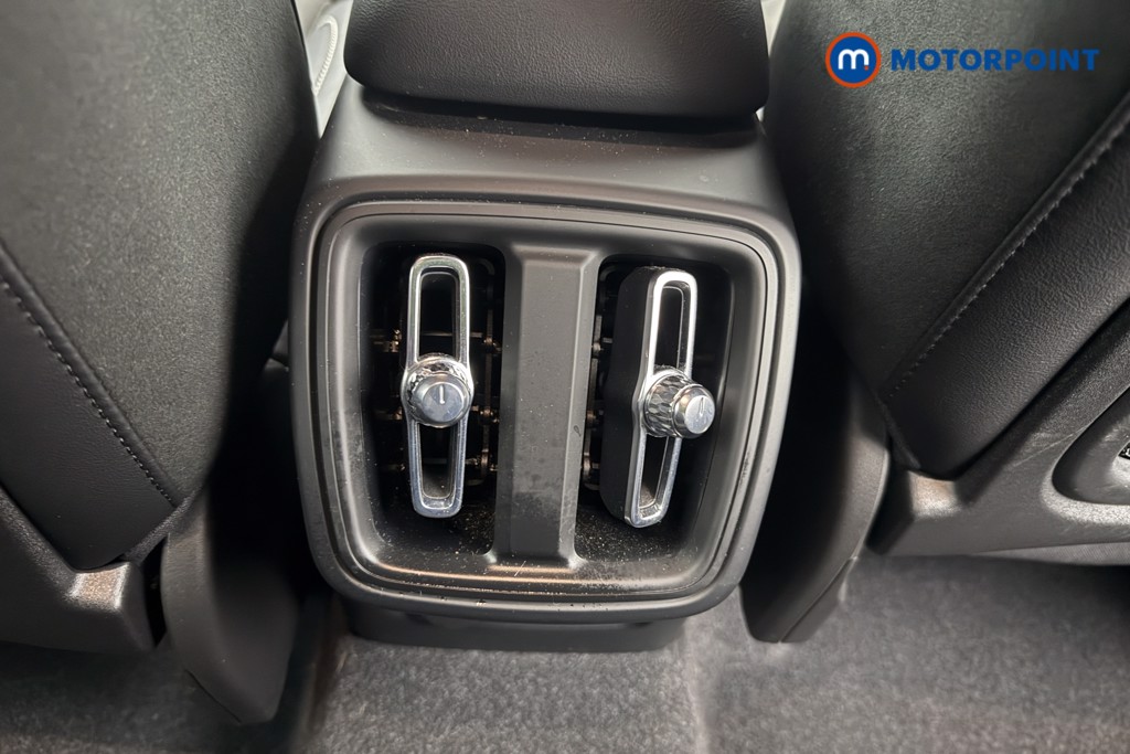 Volvo Xc40 R Design Pro Automatic Petrol SUV - Stock Number (1601533) - 22nd supplementary image