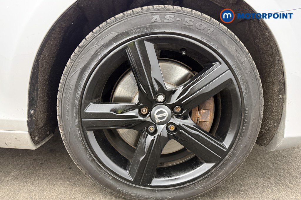 Volvo V40 R Design Edition Automatic Petrol Hatchback - Stock Number (1601918) - 4th supplementary image