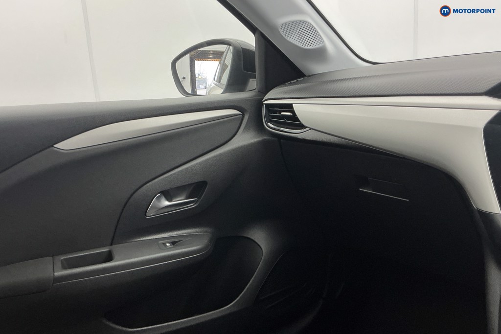 Vauxhall Corsa SE Manual Petrol Hatchback - Stock Number (1602216) - 19th supplementary image
