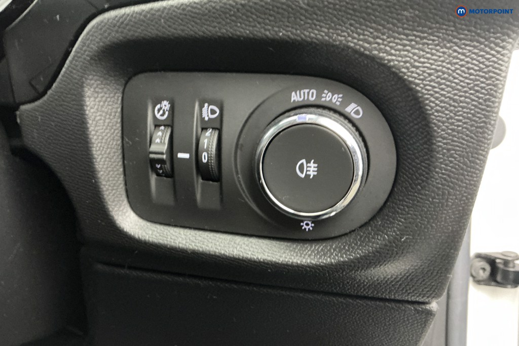 Vauxhall Corsa SE Manual Petrol Hatchback - Stock Number (1602216) - 22nd supplementary image