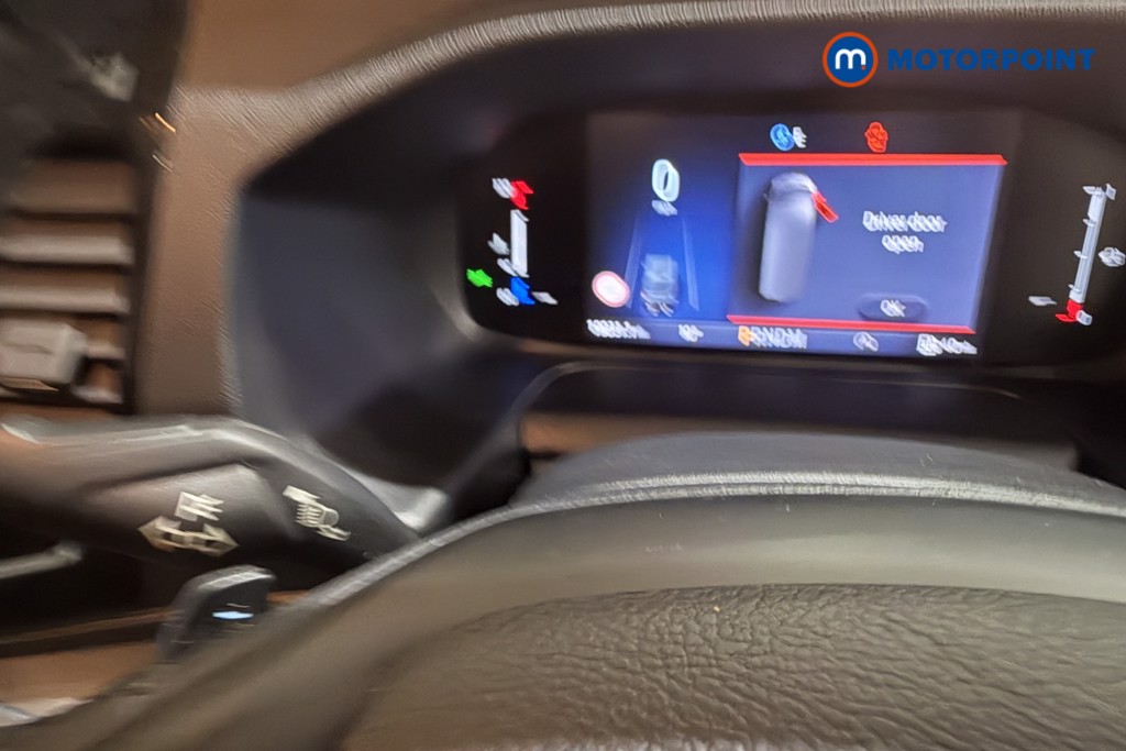 Ford Transit Limited Automatic Diesel Medium Roof Van - Stock Number (1606170) - 2nd supplementary image