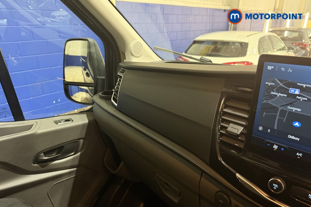 Ford Transit Limited Automatic Diesel Medium Roof Van - Stock Number (1606170) - 6th supplementary image