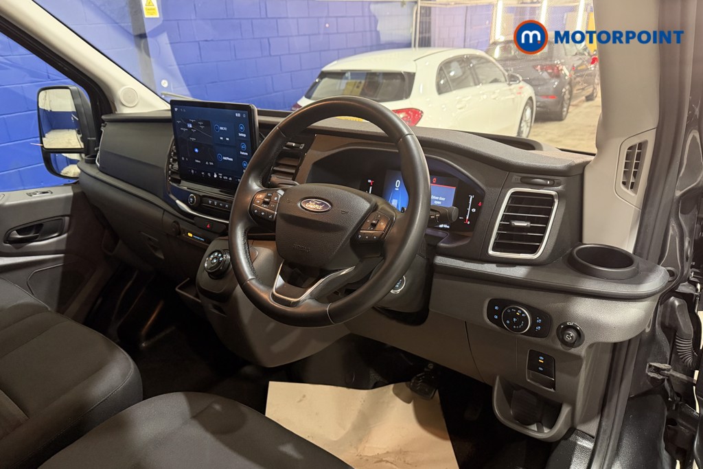 Ford Transit Limited Automatic Diesel Medium Roof Van - Stock Number (1606170) - 9th supplementary image