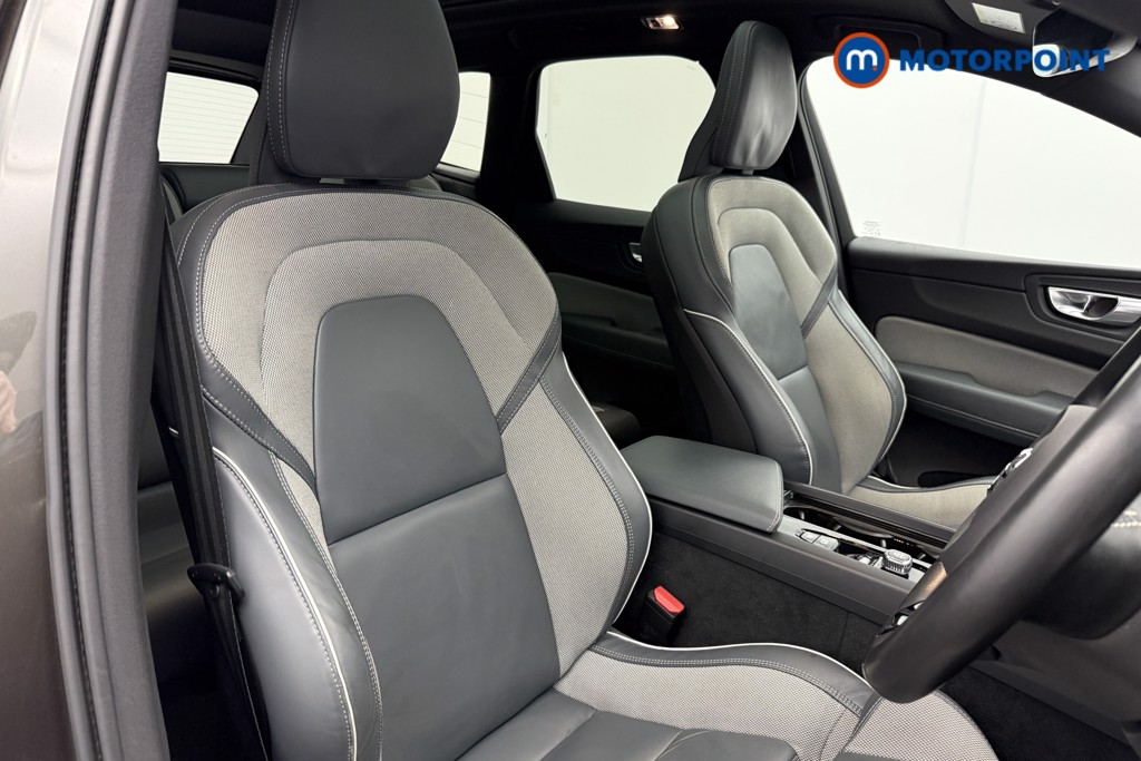 Volvo Xc60 R Design Pro Automatic Diesel SUV - Stock Number (1607509) - 6th supplementary image