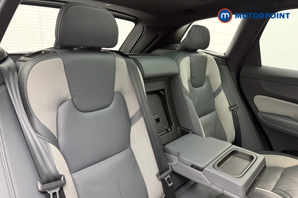 Volvo Xc60 R Design Pro Automatic Diesel SUV - Stock Number (1607509) - 14th supplementary image