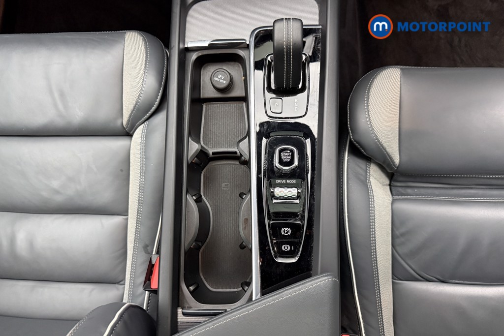 Volvo Xc60 R Design Pro Automatic Diesel SUV - Stock Number (1607509) - 23rd supplementary image