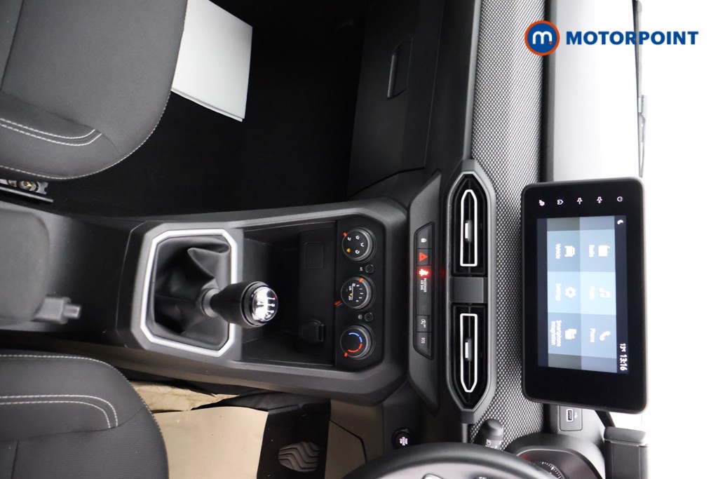Dacia Sandero Expression Manual Petrol Hatchback - Stock Number (1608382) - 19th supplementary image