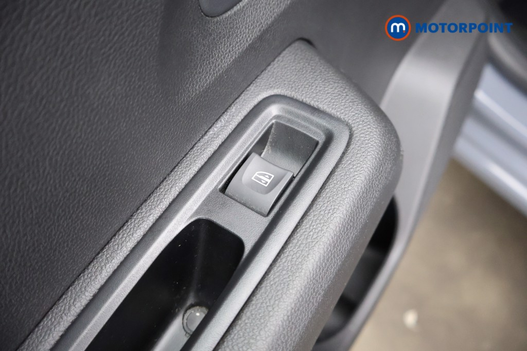 Dacia Sandero Expression Manual Petrol Hatchback - Stock Number (1608382) - 29th supplementary image