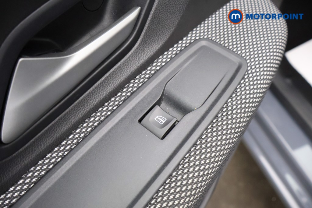 Dacia Sandero Expression Manual Petrol Hatchback - Stock Number (1608382) - 31st supplementary image