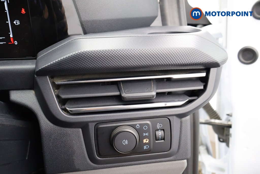 Ford Transit Custom Limited Manual Diesel Standard Roof Minibus - Stock Number (1610188) - 6th supplementary image