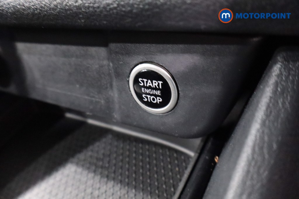 Nissan Qashqai Acenta Premium Automatic Petrol SUV - Stock Number (1610459) - 20th supplementary image