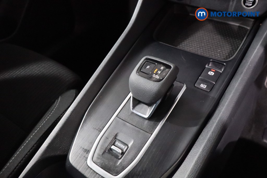 Nissan Qashqai Acenta Premium Automatic Petrol SUV - Stock Number (1610459) - 21st supplementary image