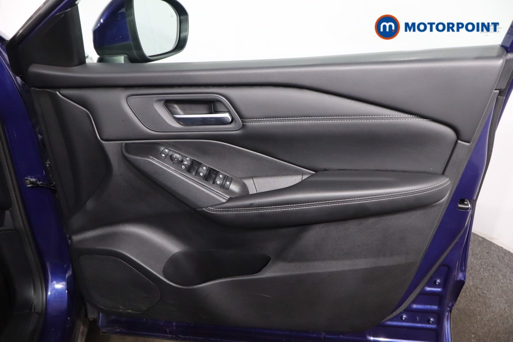 Nissan Qashqai Acenta Premium Automatic Petrol SUV - Stock Number (1610459) - 25th supplementary image