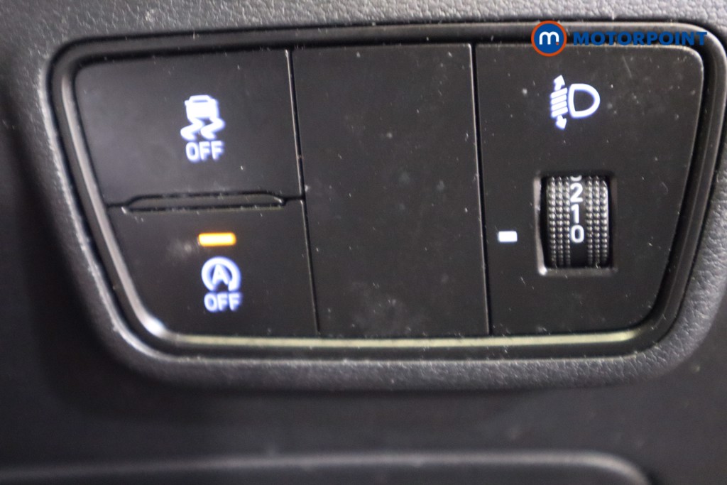 Hyundai Tucson Se Connect Manual Petrol SUV - Stock Number (1611124) - 16th supplementary image