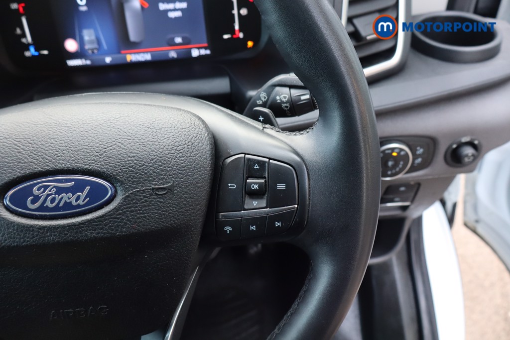 Ford Transit Limited Automatic Diesel Medium Roof Van - Stock Number (1611379) - 7th supplementary image