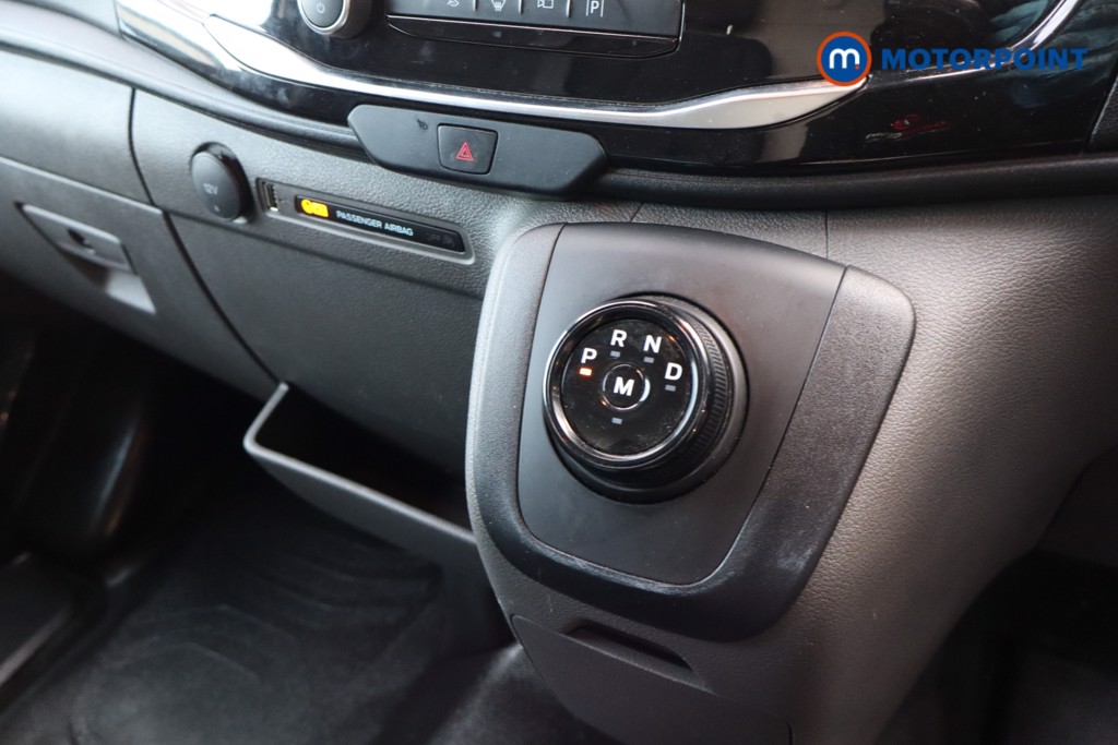 Ford Transit Limited Automatic Diesel Medium Roof Van - Stock Number (1611379) - 16th supplementary image