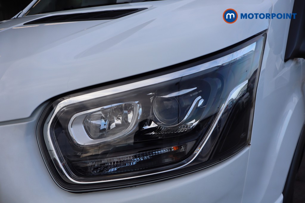 Ford Transit Limited Automatic Diesel Medium Roof Van - Stock Number (1611379) - 28th supplementary image