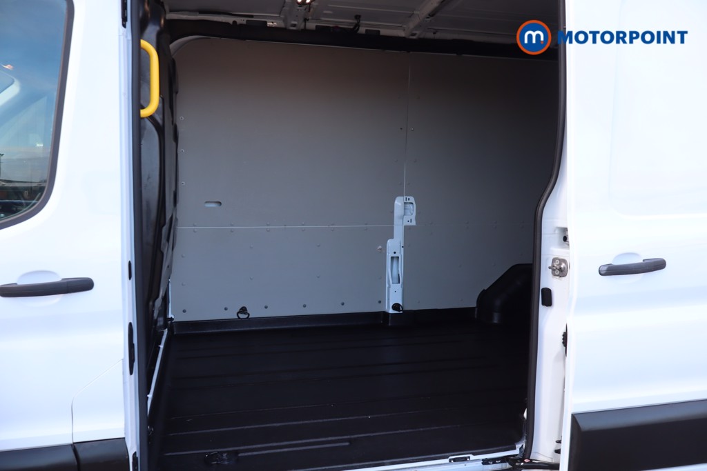 Ford Transit Limited Automatic Diesel Medium Roof Van - Stock Number (1611450) - 4th supplementary image