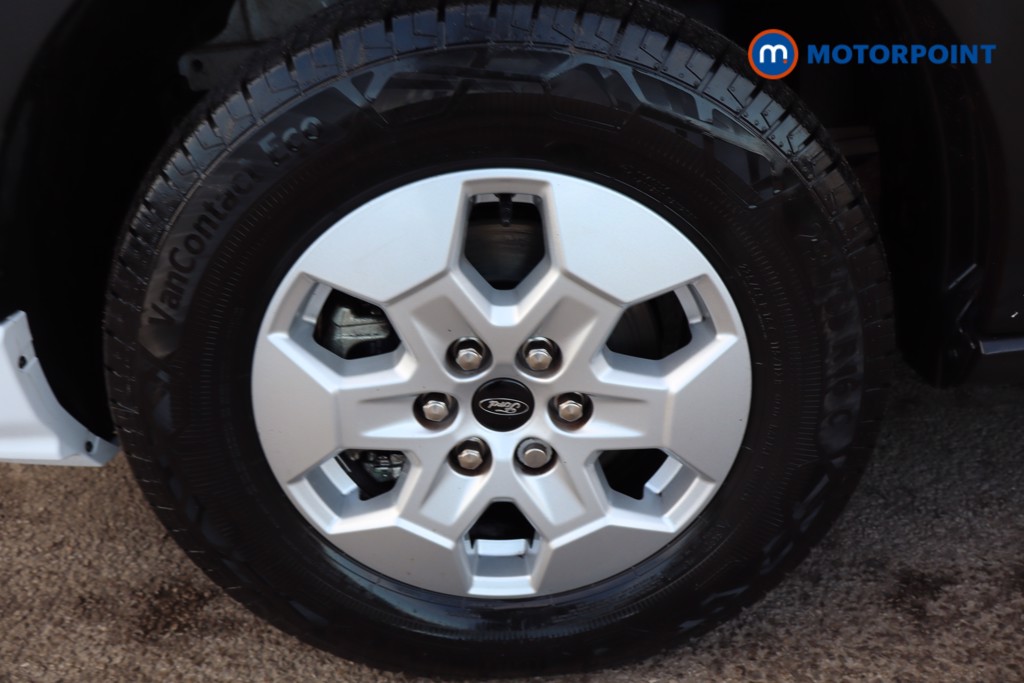 Ford Transit Limited Automatic Diesel Medium Roof Van - Stock Number (1611450) - 11th supplementary image