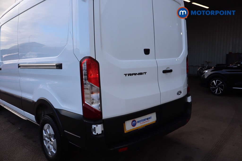 Ford Transit Limited Automatic Diesel Medium Roof Van - Stock Number (1611450) - 31st supplementary image