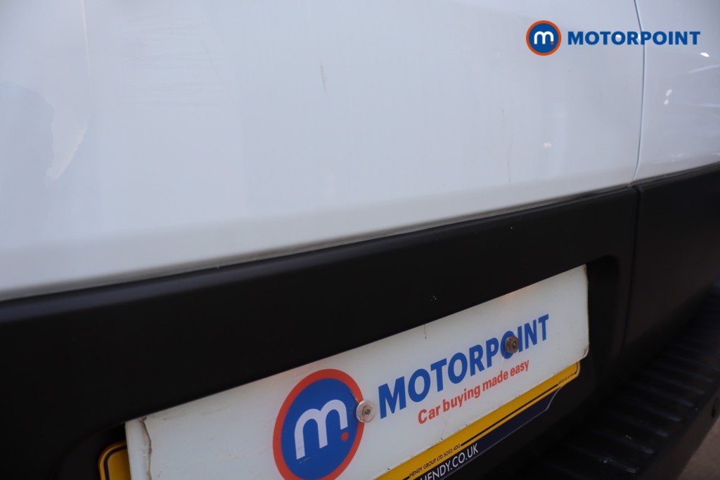 Ford Transit Limited Automatic Diesel Medium Roof Van - Stock Number (1611450) - 34th supplementary image