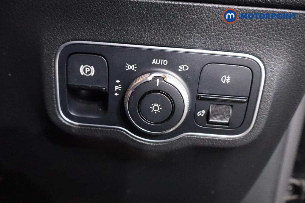 Mercedes-Benz B Class Amg Line Automatic Diesel Hatchback - Stock Number (1613312) - 12th supplementary image