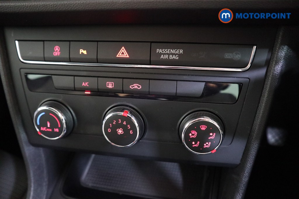 Seat Leon Se Dynamic Manual Petrol Hatchback - Stock Number (1613363) - 7th supplementary image