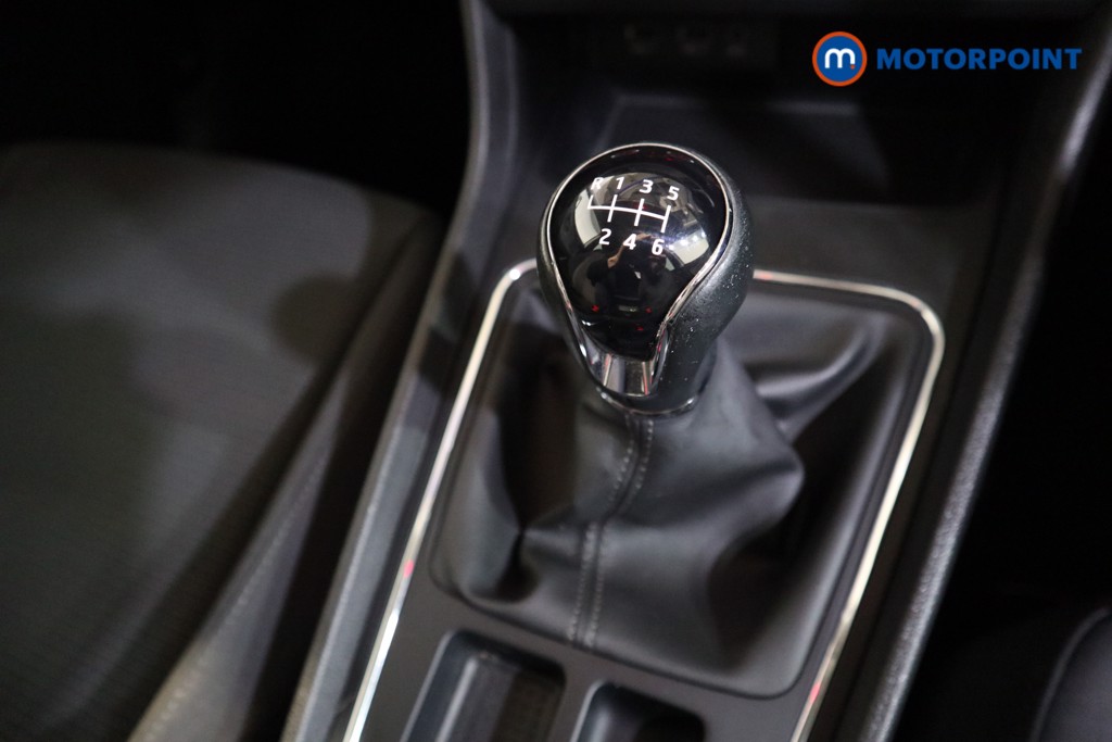 Seat Leon Se Dynamic Manual Petrol Hatchback - Stock Number (1613363) - 9th supplementary image