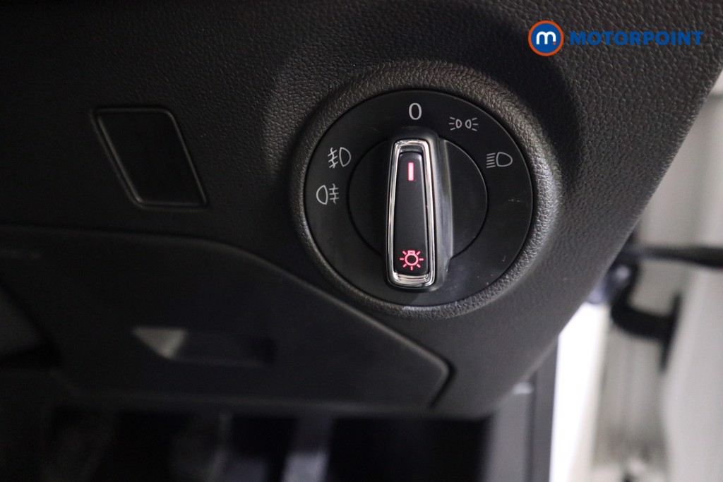 Seat Leon Se Dynamic Manual Petrol Hatchback - Stock Number (1613363) - 12th supplementary image