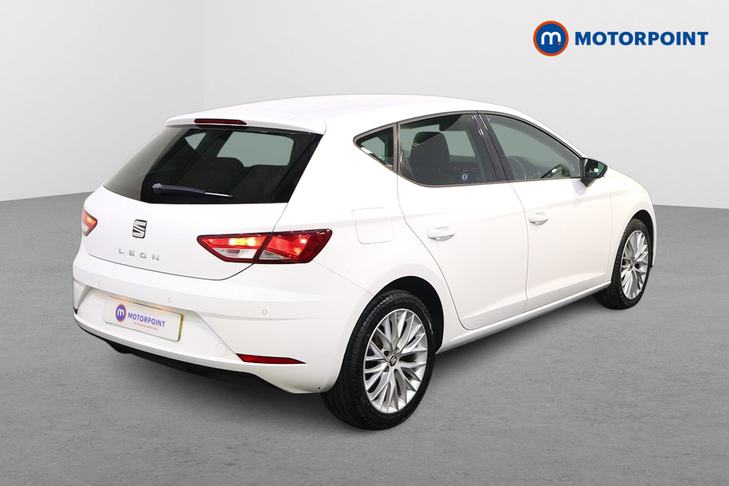 Seat Leon Se Dynamic Manual Petrol Hatchback - Stock Number (1613363) - Drivers side rear corner