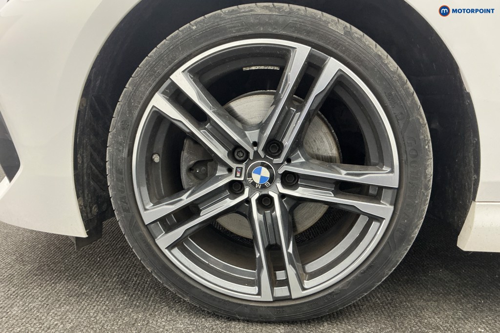 BMW 2 Series M Sport Manual Petrol Saloon - Stock Number (1614289) - 33rd supplementary image