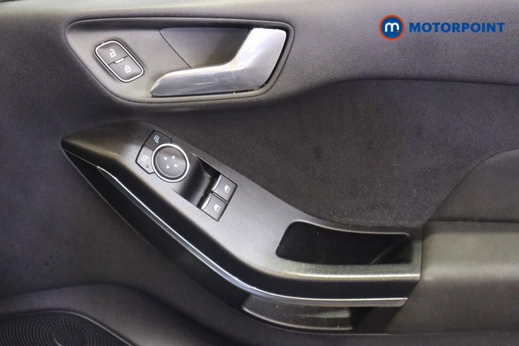 Ford Fiesta Zetec Manual Petrol Hatchback - Stock Number (1614676) - 14th supplementary image