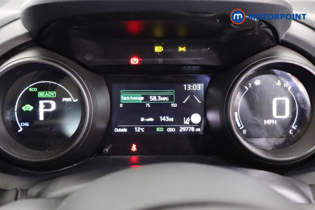 Toyota Yaris Design Automatic Petrol-Electric Hybrid Hatchback - Stock Number (1615129) - 12th supplementary image