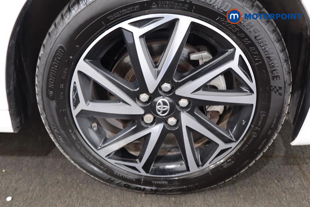 Toyota Yaris Design Automatic Petrol-Electric Hybrid Hatchback - Stock Number (1615129) - 20th supplementary image