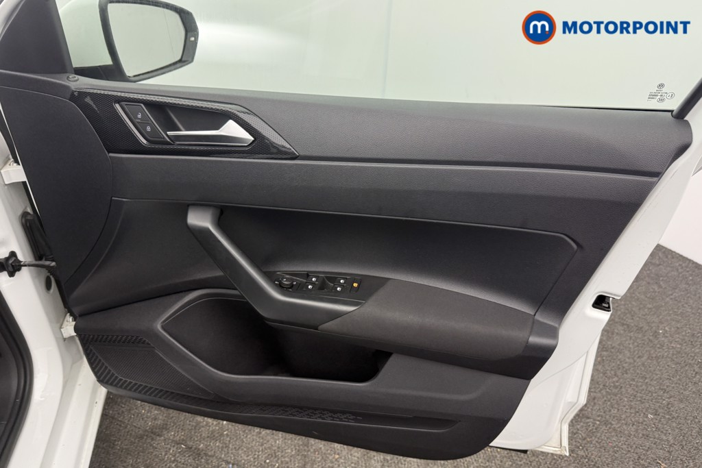 Volkswagen Polo Life Manual Petrol Hatchback - Stock Number (1616457) - 2nd supplementary image