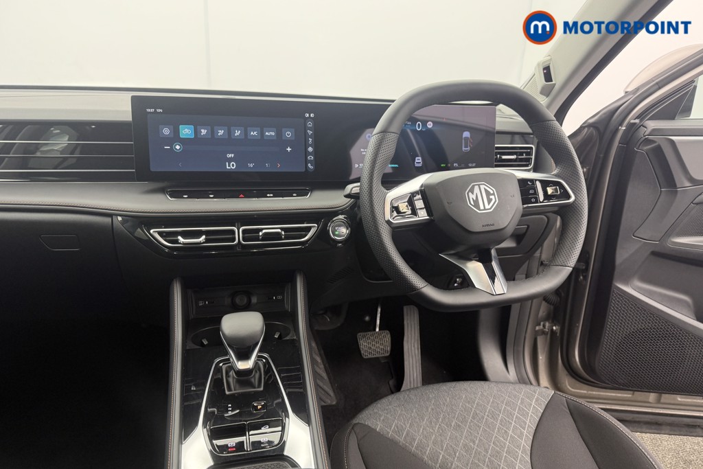 Mg Motor Uk HS SE Automatic Petrol-Electric Hybrid SUV - Stock Number (1616702) - 14th supplementary image