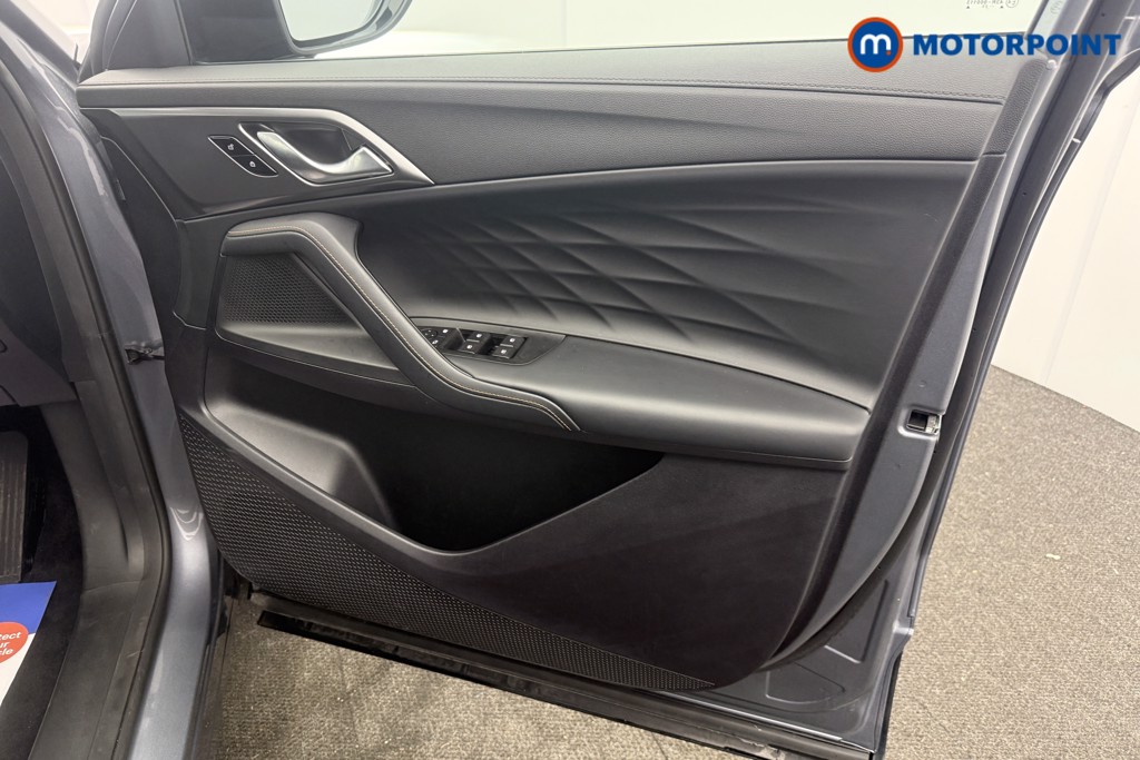 Mg Motor Uk HS Trophy Automatic Petrol-Electric Hybrid SUV - Stock Number (1616789) - 2nd supplementary image