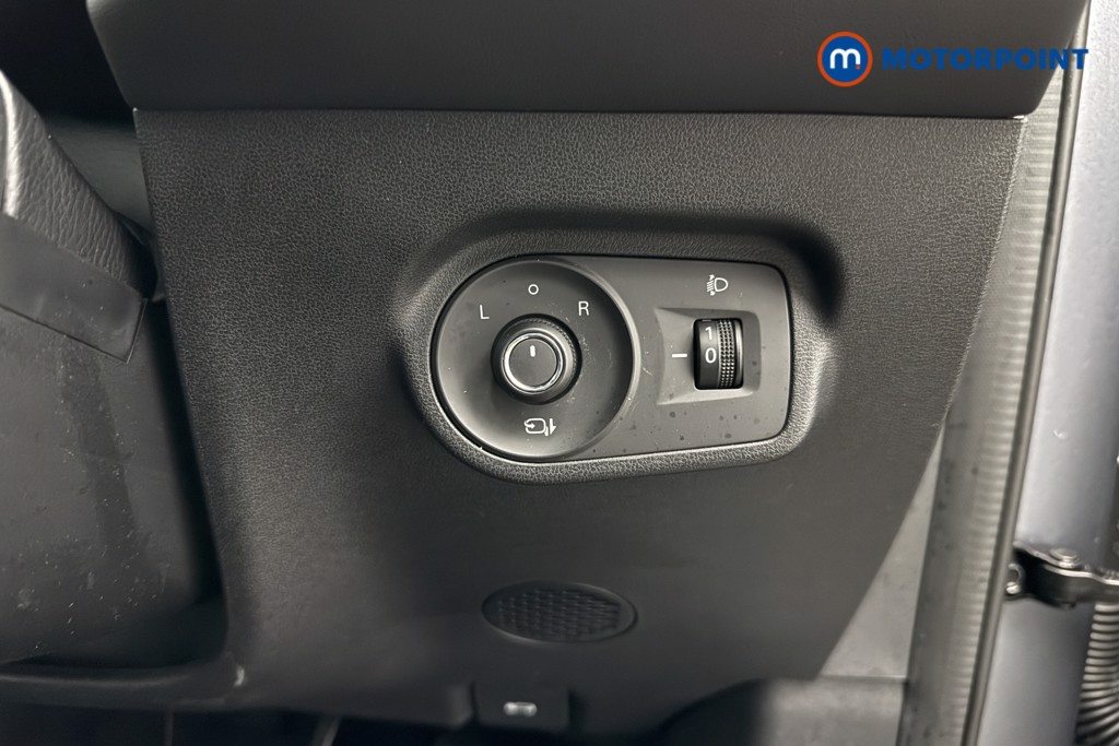 Mg Motor Uk ZS Trophy Automatic Petrol-Electric Hybrid SUV - Stock Number (1616878) - 16th supplementary image