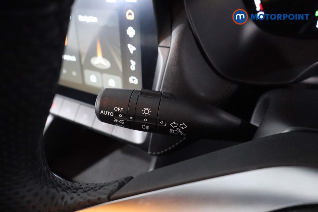 Mg Motor Uk ZS Trophy Automatic Petrol-Electric Hybrid SUV - Stock Number (1617093) - 13th supplementary image