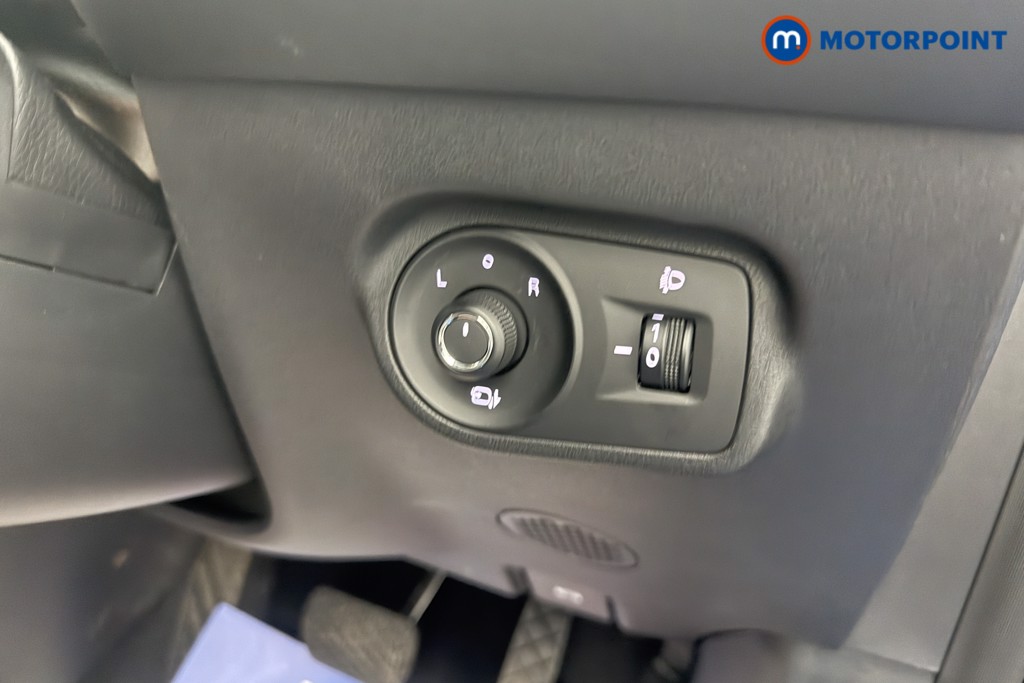 Mg Motor Uk ZS Trophy Automatic Petrol-Electric Hybrid SUV - Stock Number (1617159) - 3rd supplementary image