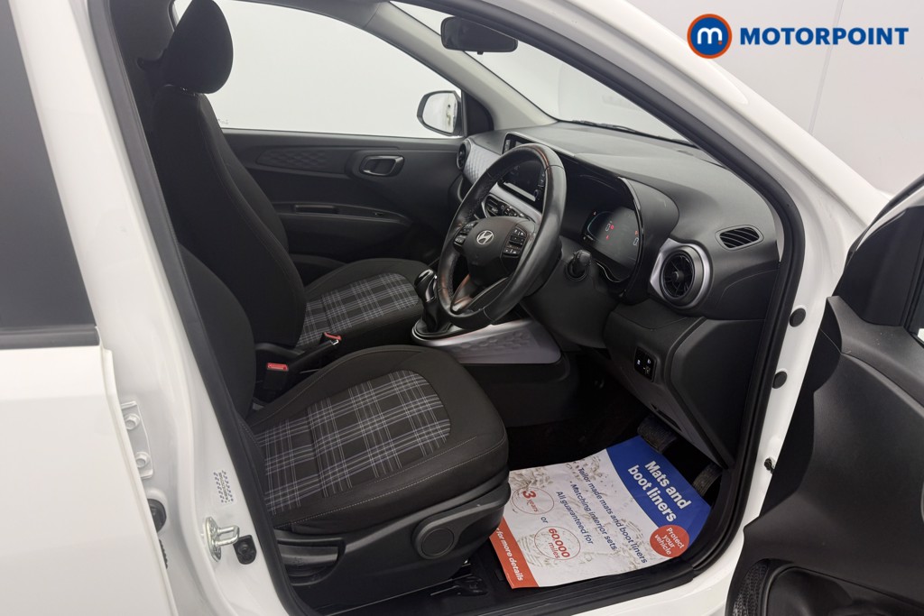 Hyundai I10 Premium Automatic Petrol Hatchback - Stock Number (1617219) - 1st supplementary image