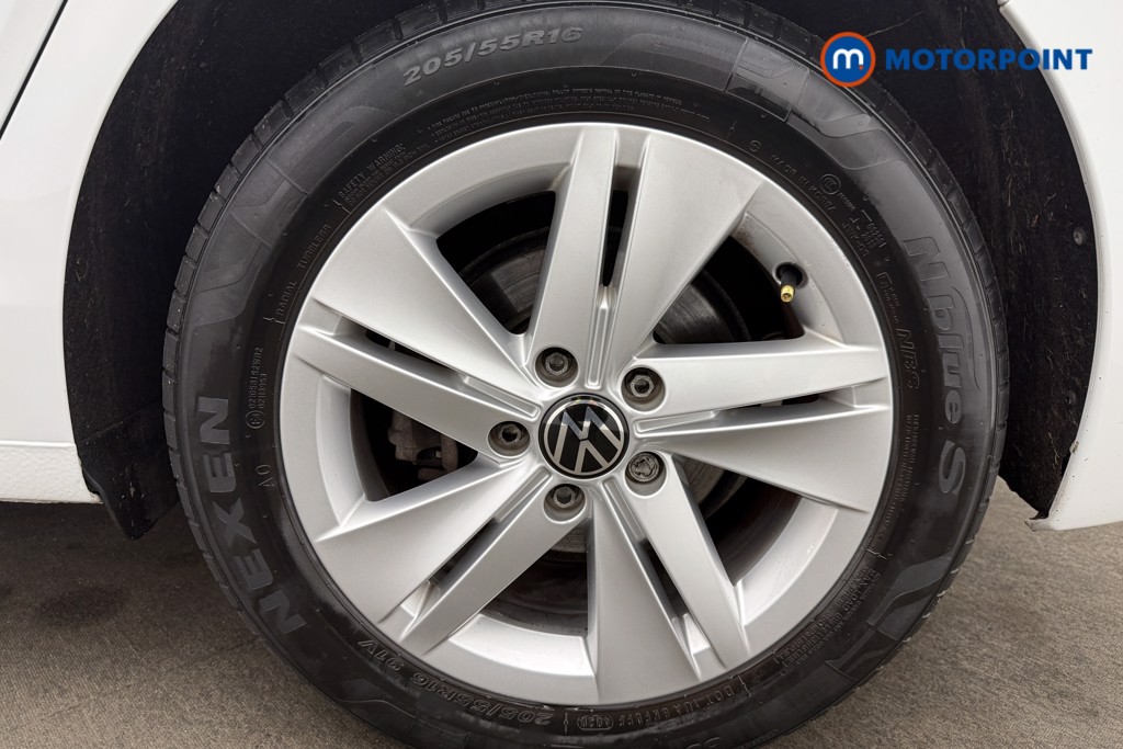 Volkswagen Golf Life Automatic Petrol Hatchback - Stock Number (1617294) - 2nd supplementary image